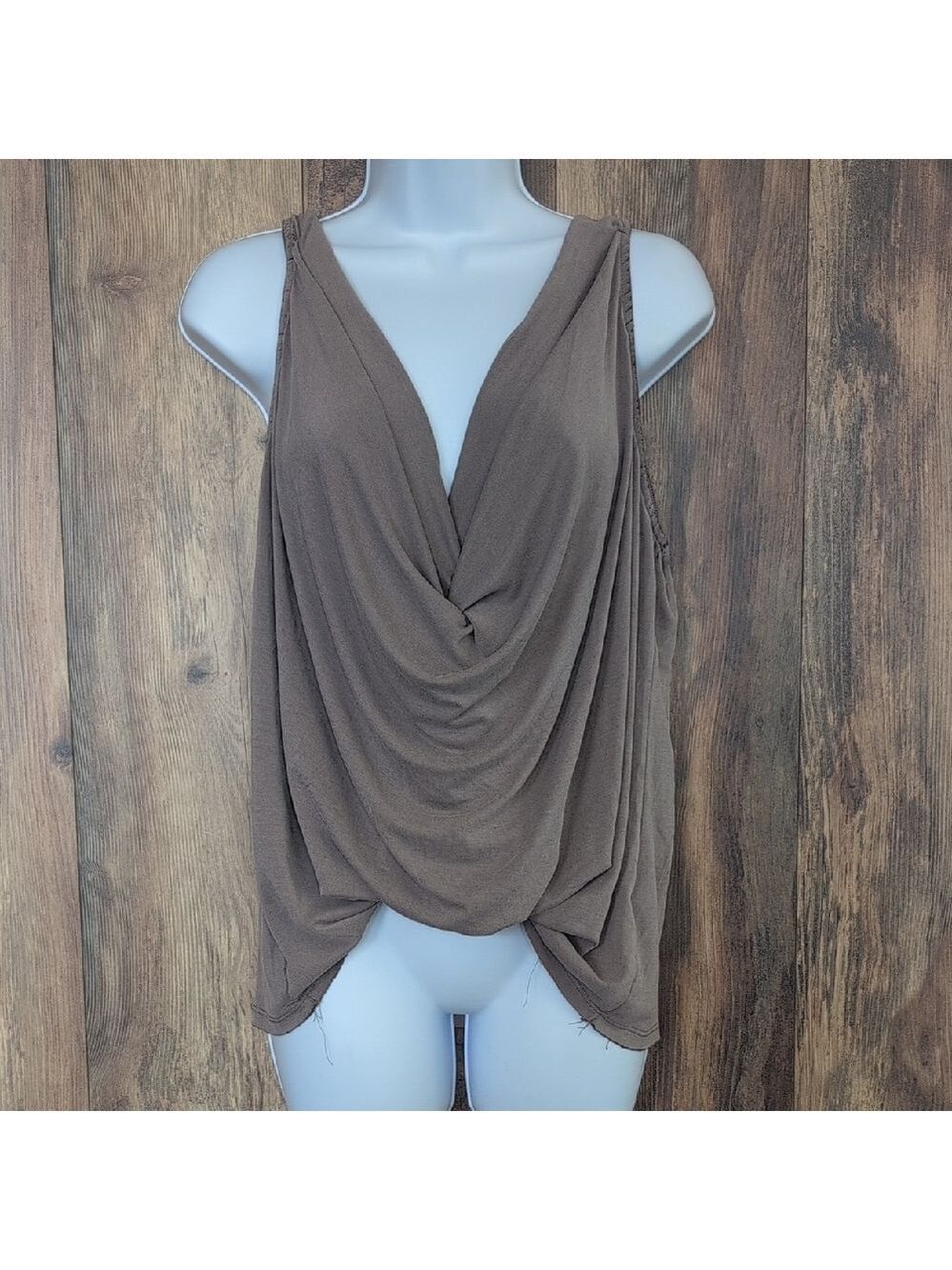 Red by BKE Chic Drape Women's Weathered Tank Blouse L          R809